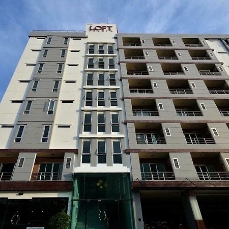 Loft Salaya Apartment Екстериор снимка